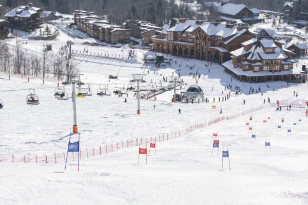 Last part of the Race with the hotel at the foot of the mountain.