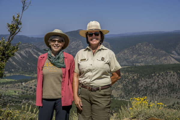 Cindy with Melissa, San Juan National Forest. She explained us in detail the history of this Indian site.