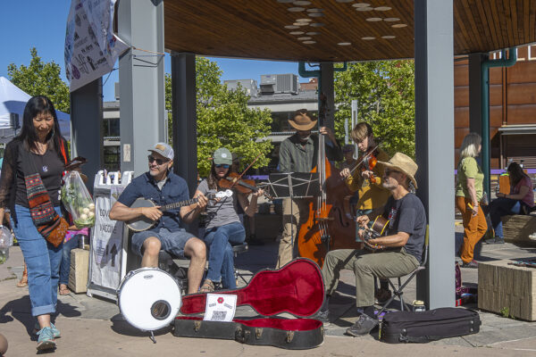 Farmers Market at the Railyard